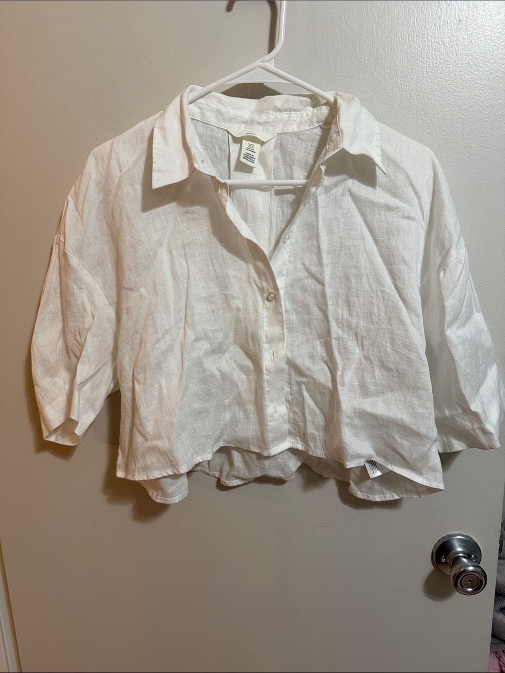 H&M White Cropped Button-Down Linen Shirt